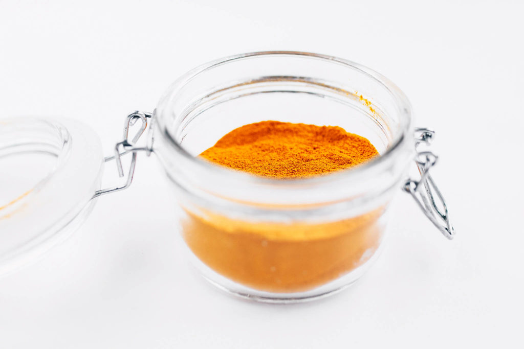 Curcumin is the main active ingredient in turmeric, the spice that gives curry its yellow color. (Flickr: Marco Verch)